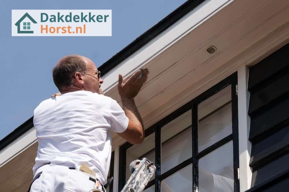 Dakgoot afwerken door onze dakdekker Dakgoot afwerken door onze dakdekker in Horst